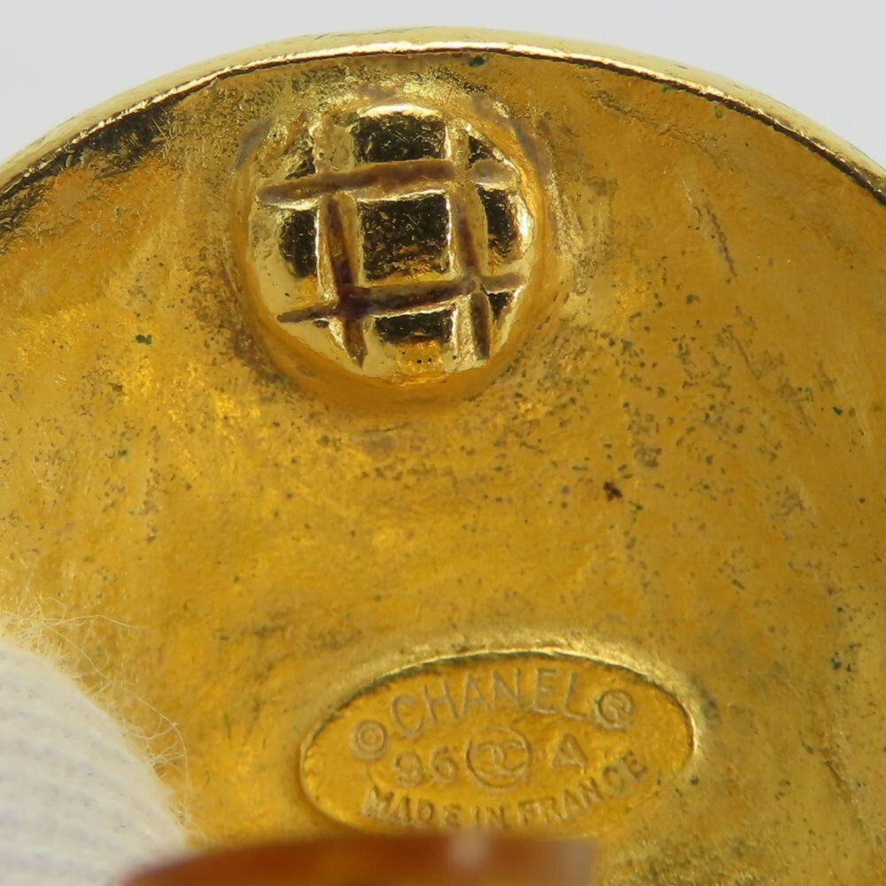CHANEL Authentic Gold Logo Earrings - Picture 4 of 11